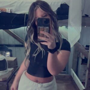 Meet your Posher, Elle